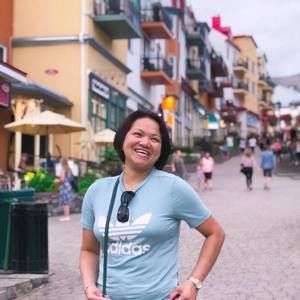 Meet your Posher, Adora